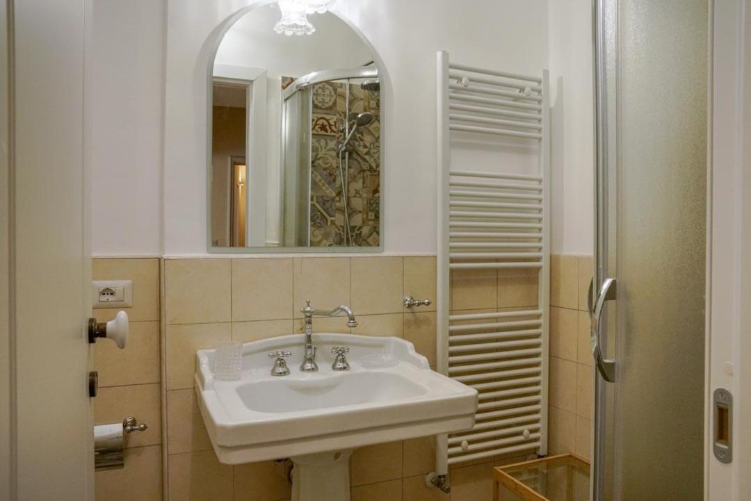 B&B I Sei Volti เลชเช ภายนอก รูปภาพ